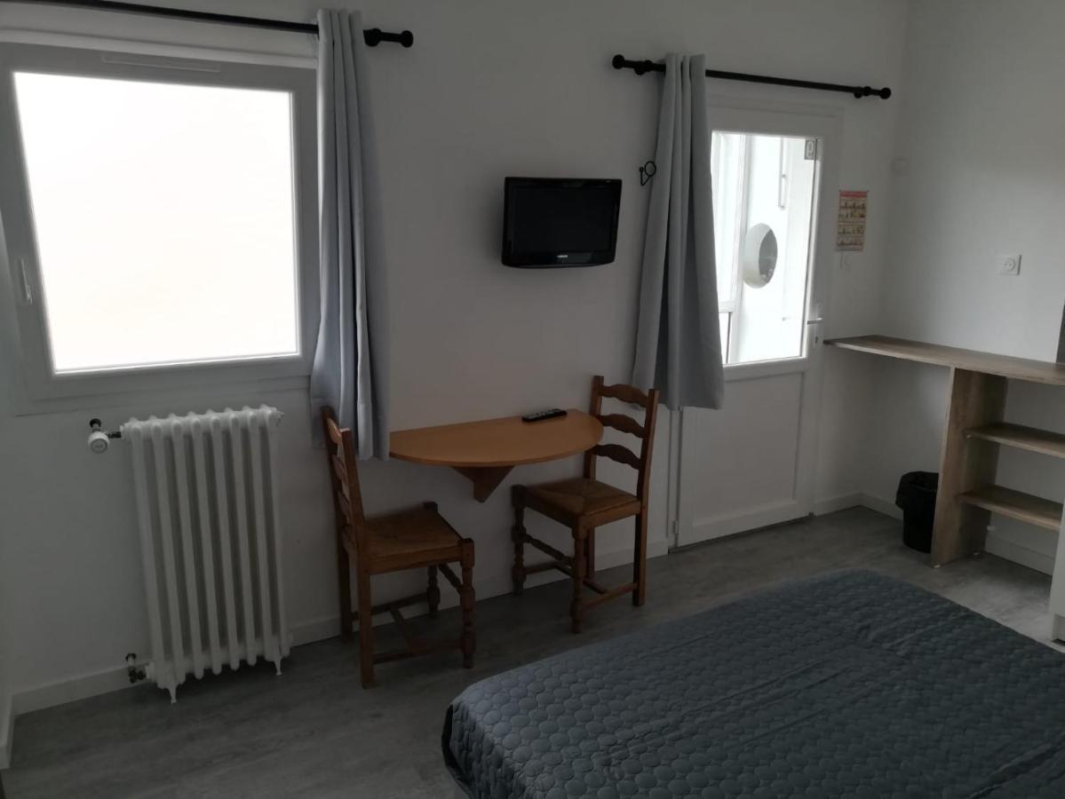 Le Breton Hotel Basse-Indre Exterior photo